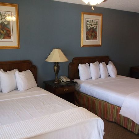 Four Horseman Travel Lodge Pilot Point 외부 사진