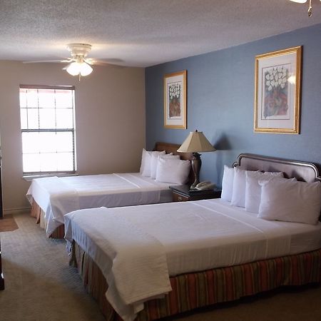 Four Horseman Travel Lodge Pilot Point 외부 사진